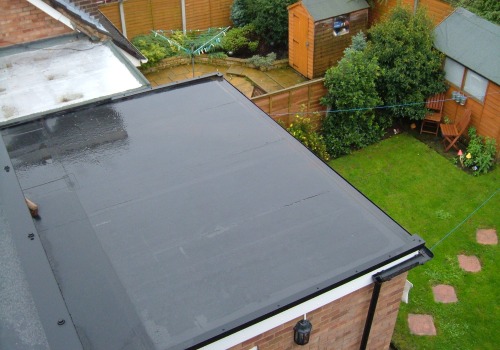 Can a Flat Roof Be Repaired or Replaced? - An Expert's Guide